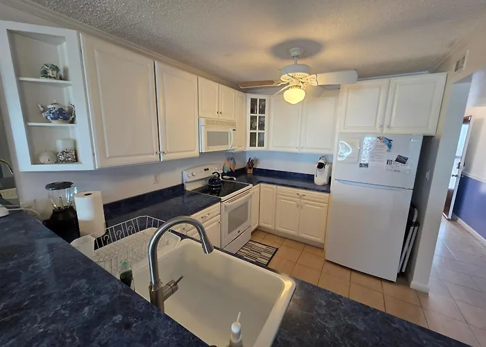 Apartment Oceanfront 29th St 2br 2ba Steps To Boardwalk